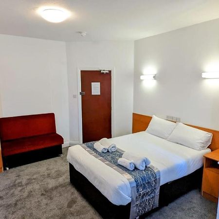 Sk Heathrow Hotel Hayes  Exterior foto