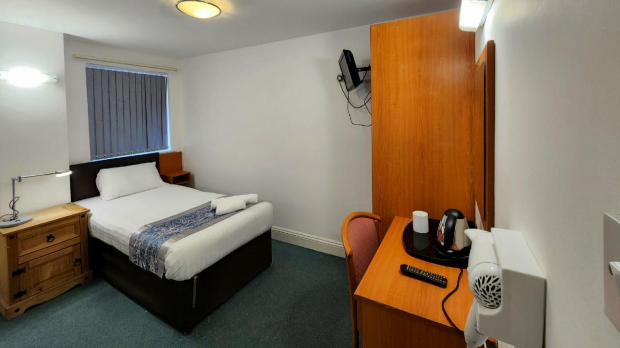 Sk Heathrow Hotel Hayes  Exterior foto