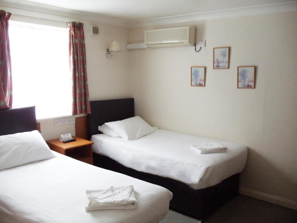 Sk Heathrow Hotel Hayes  Zimmer foto